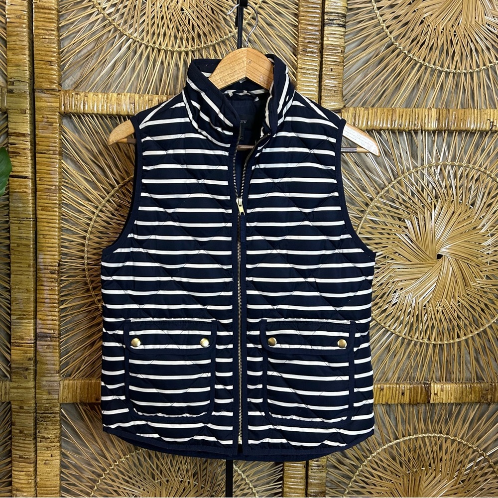 J. Crew down quilted navy white vest size small gold zipper pockets